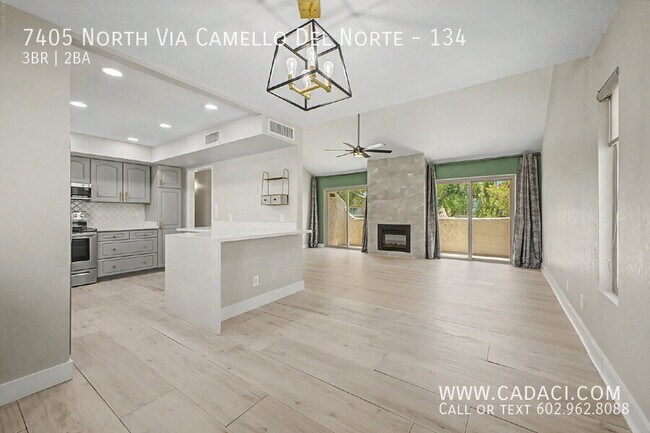 Building Photo - 7405 N Vía Camello Del Norte
