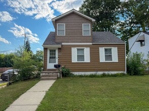 Building Photo - 2505 Bonner St