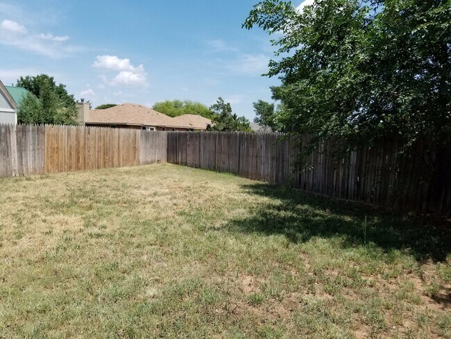 Building Photo - GREAT HOME IN NE CLOVIS NEAR MESA ELEMENTARY