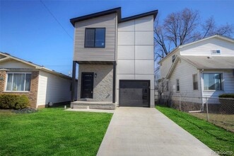 Building Photo - 2808 Goodrich St