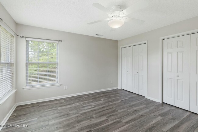 Building Photo - 203 Panama Terrace