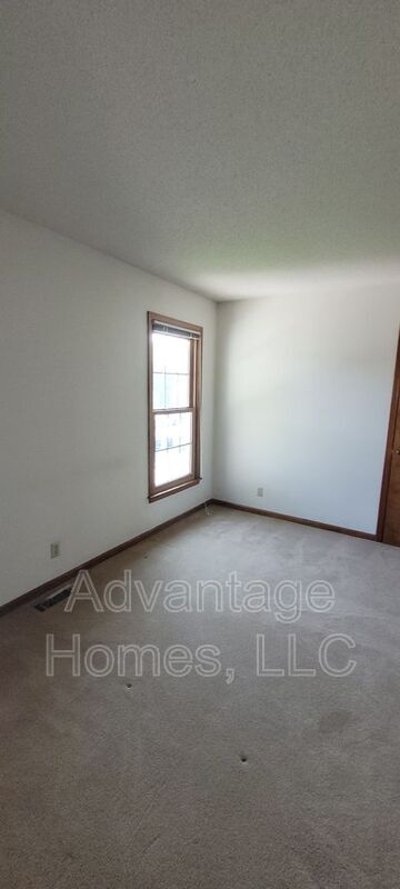 Building Photo - 10701 W 115th Terrace