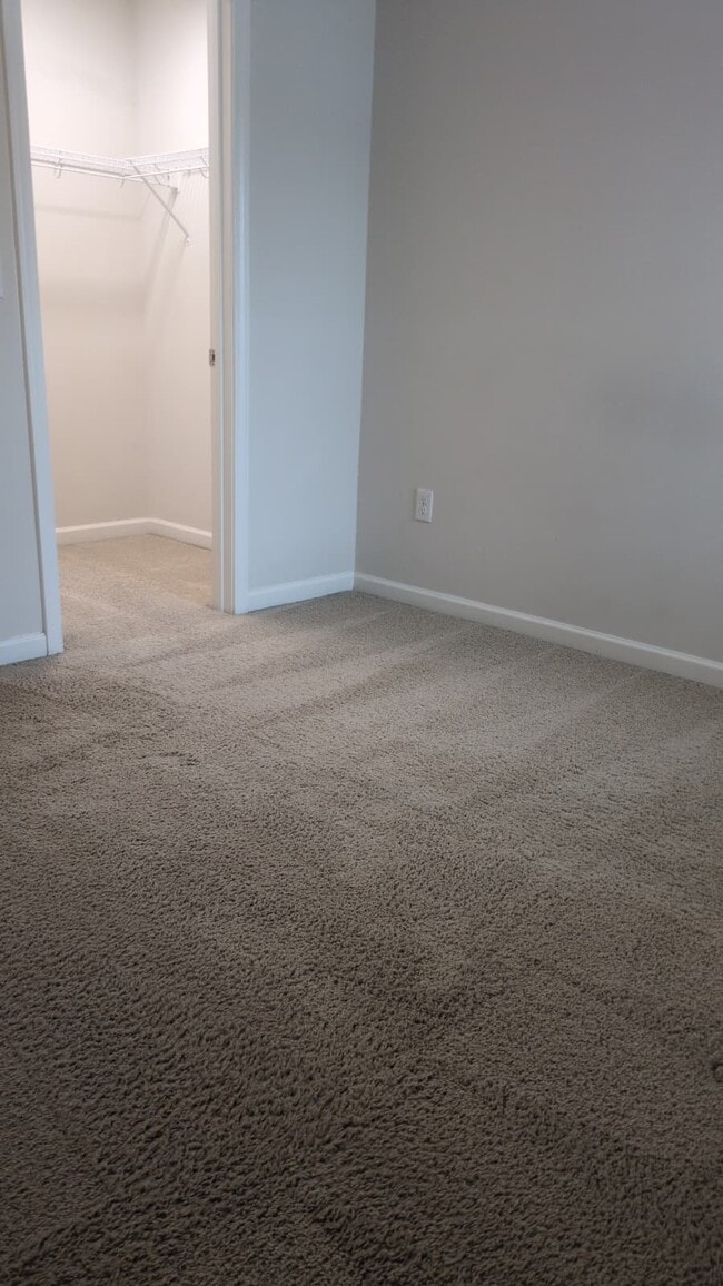 Building Photo - 784 Amarra Dr