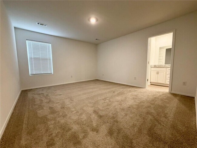 Building Photo - 2720 Evans St