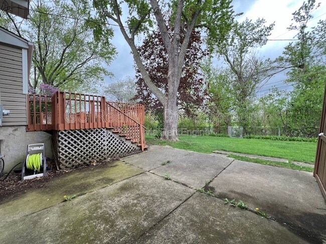 Building Photo - 1540 Edgefield Ln