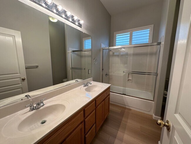 Building Photo - 1834 Treeline Way