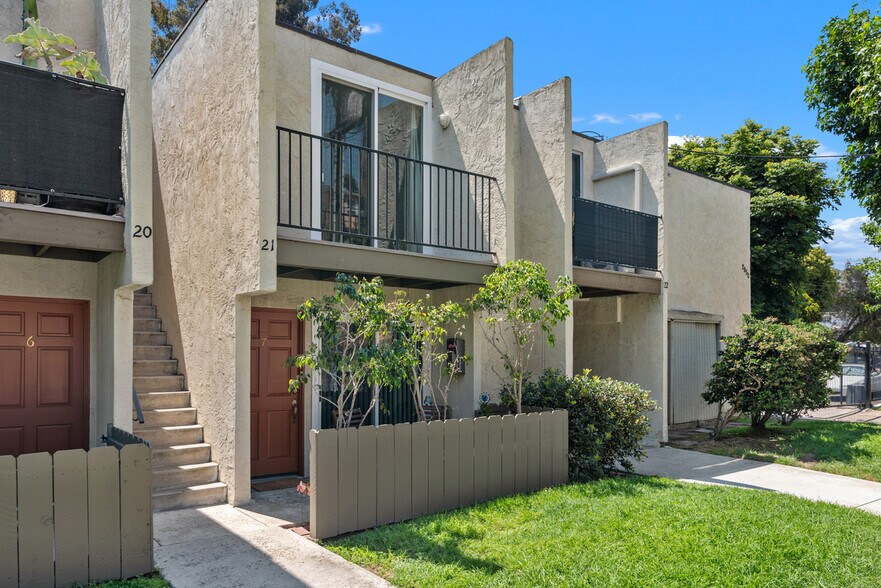 Building Photo - 2850 Reynard Way 21