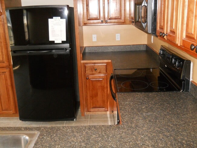 Building Photo - 3 BR 2 BA in Hahira