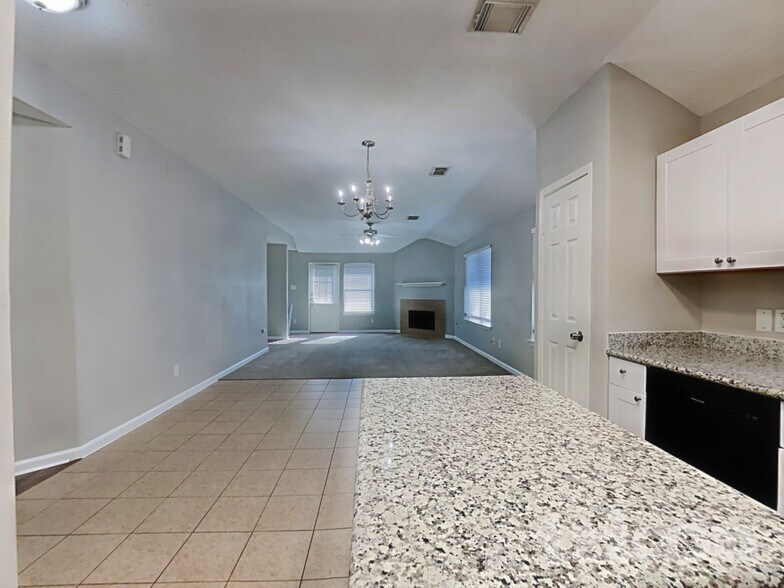 Building Photo - 24118 Skywing Ct