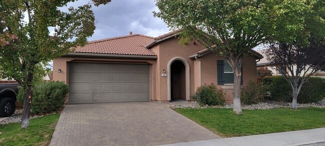 Building Photo - One Story South Meadows Home - Pet Friendly