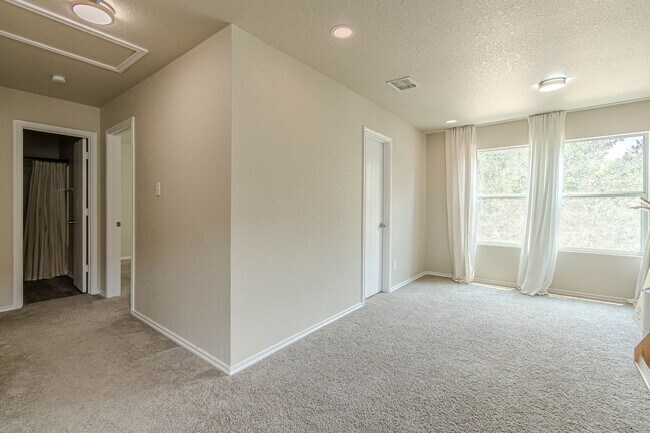 Building Photo - 4411 Southton Way