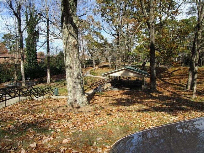 Building Photo - 1235 Riverside Dr