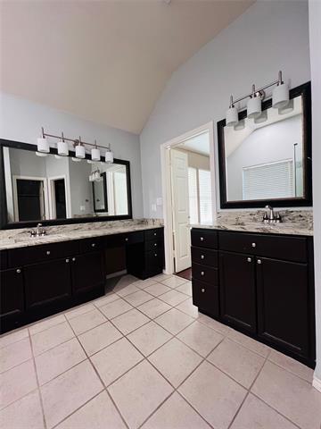 Building Photo - 5920 Rosebud Dr