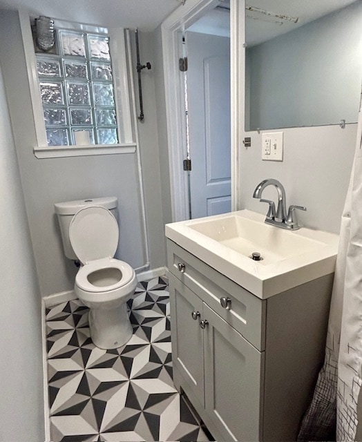 Building Photo - 2061 E Belvedere Ave