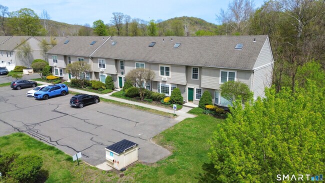 Building Photo - 63 Glen Ridge Ct