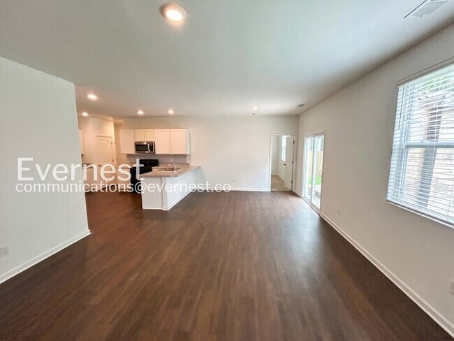 Building Photo - 3-Bed/ 2-Bath Home in Antioch/Available Now!