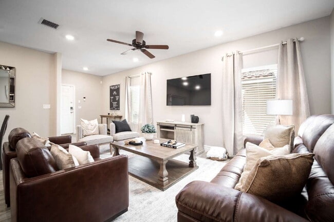 Building Photo - 3432 Gary Brewster Pl
