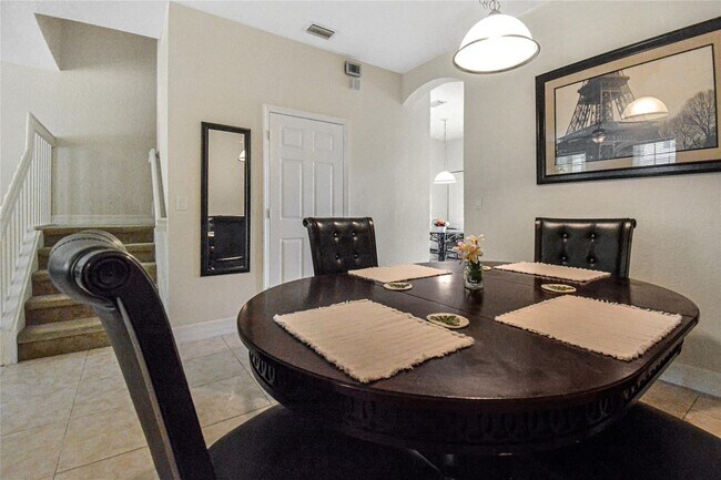 Building Photo - 1061 NW 18th Ave