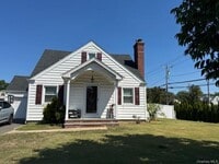 Building Photo - 2 Dorcas Ave