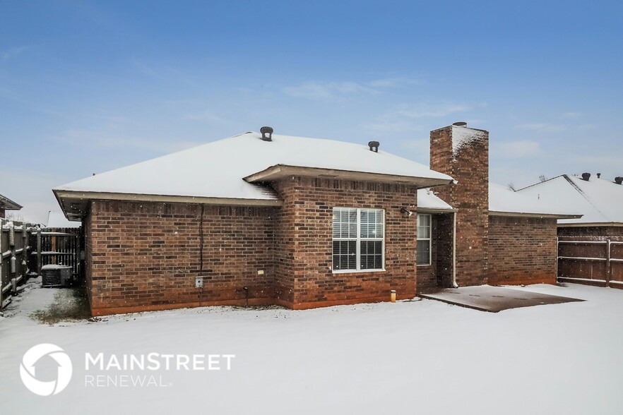 Building Photo - 3708 Windrun Pl