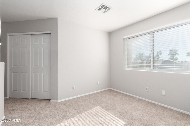 Building Photo - 3611 E Windmere Dr