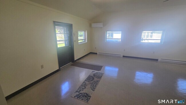 Building Photo - 361 Pomeroy Ave
