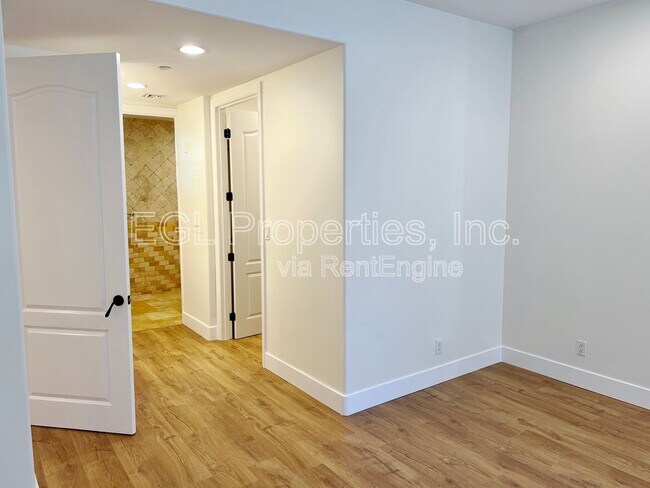 Building Photo - 16123 W Sunset Blvd