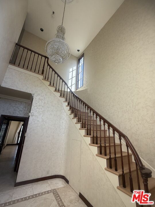 Building Photo - 5867 W 75th St