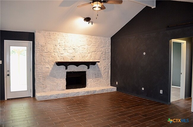 Building Photo - 4312 Creekside Dr