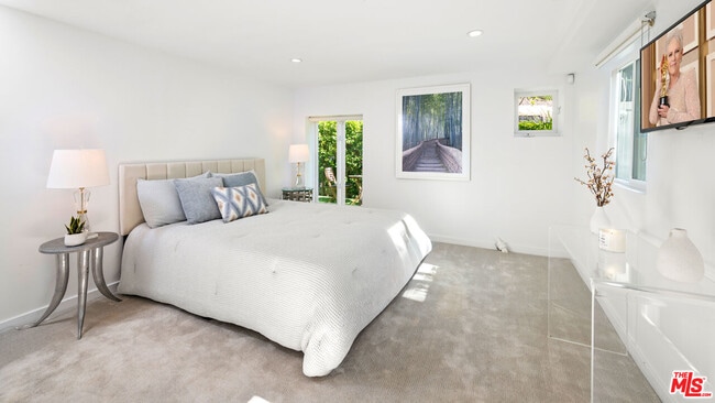 Building Photo - 1415 Braeridge Dr