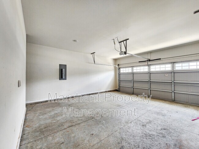 Building Photo - 130 Outback Dr