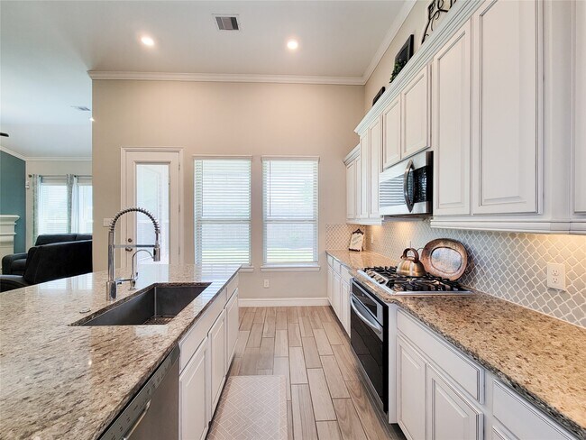 Building Photo - 18727 Evanhale Bend Dr