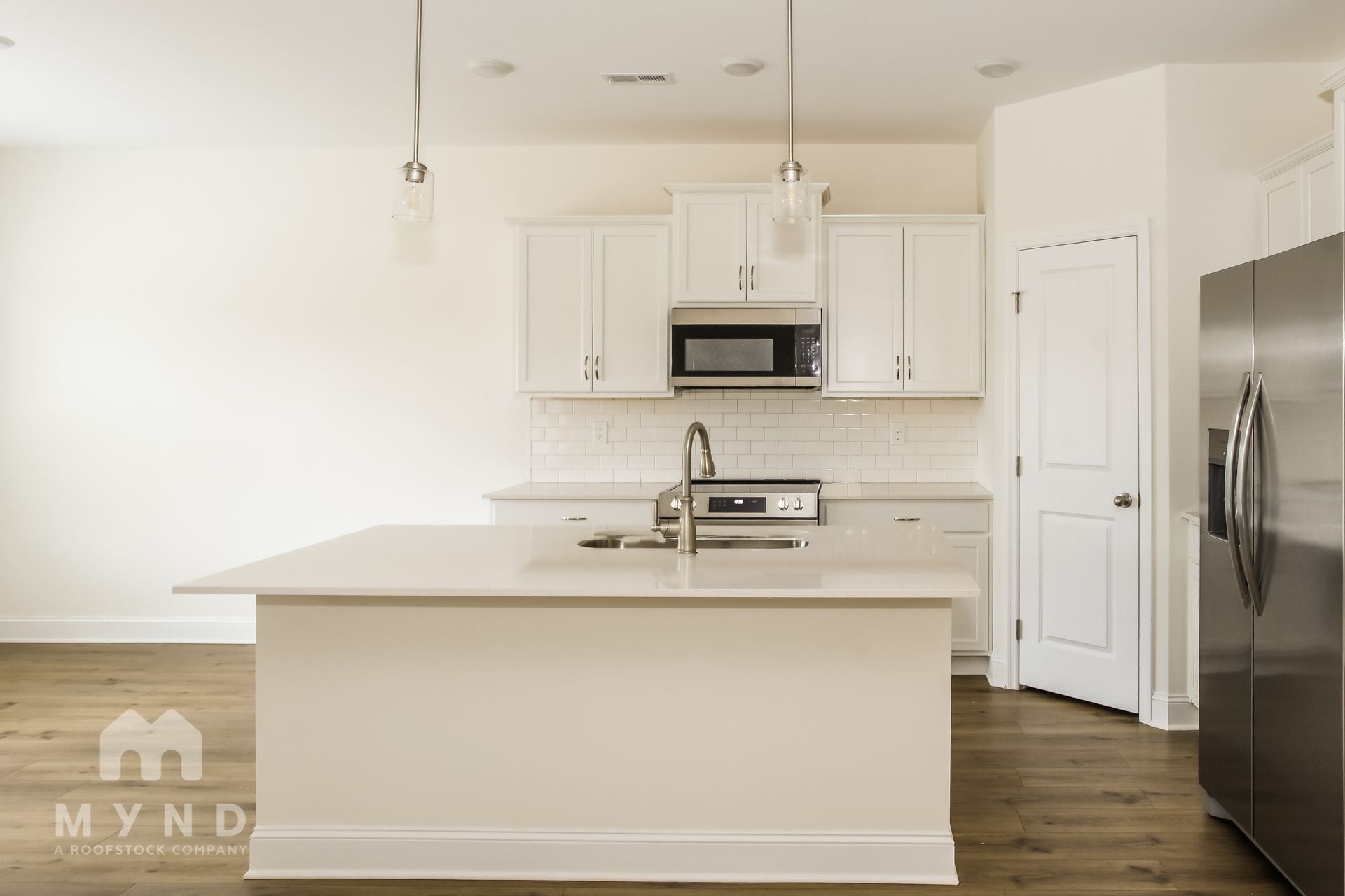 Building Photo - 150 Rose Vly Dr