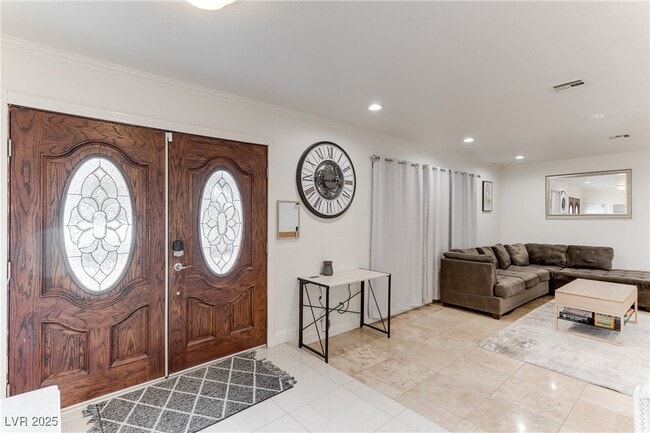 Building Photo - 2121 Rosanna St