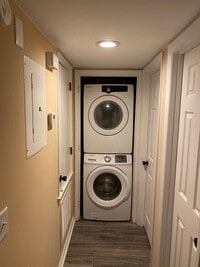 Building Photo - Condo in Great Location
