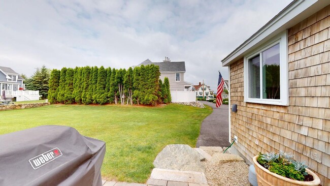 Building Photo - Ocean View Retreat in York Beach, Maine: F...