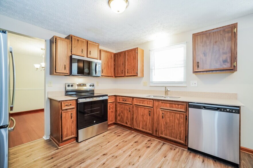 Building Photo - 6780 Atlin Ct