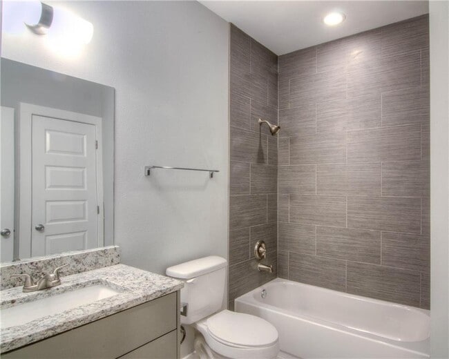 Building Photo - 4303 Red River St