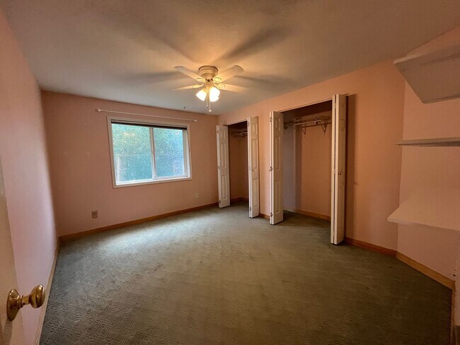 Building Photo - 4019 SE 66th Ave