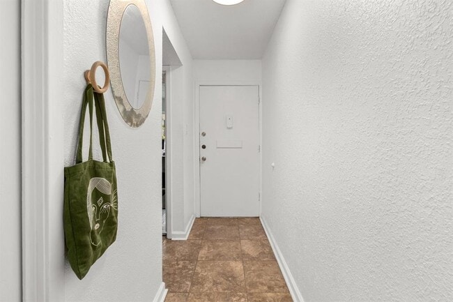 Building Photo - 2600 Penny Ln