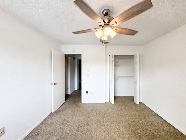 Building Photo - Tamarind - Renovated 2 Bedroom 2 Bath Condominium