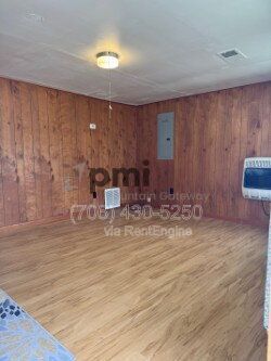 Building Photo - 687 Ada St