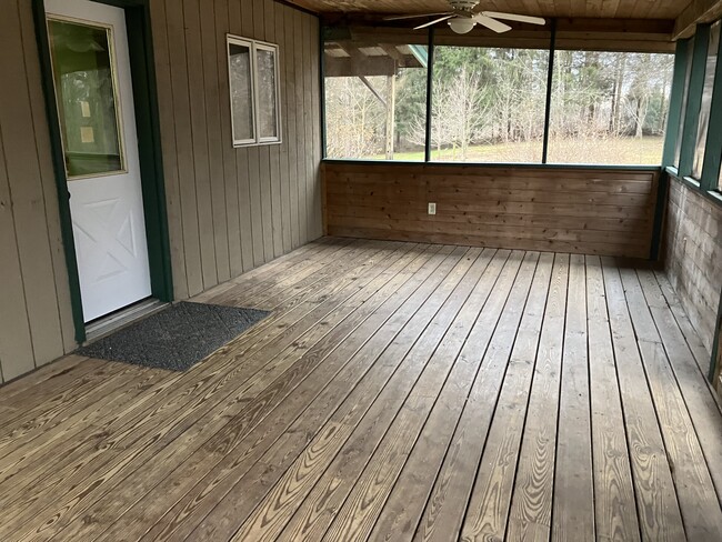 Building Photo - 3045 Aikens Rd