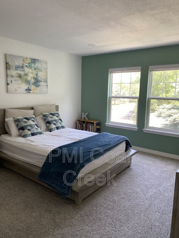 Building Photo - 13900 Lake Song Ln