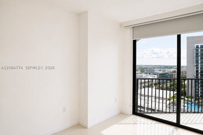Building Photo - 5252 Paseo Blvd