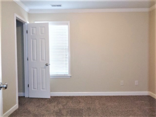 Building Photo - 2042 Keene Cir