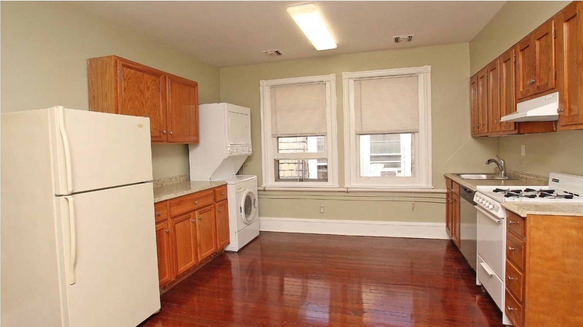 Building Photo - 536 S. 48th St.