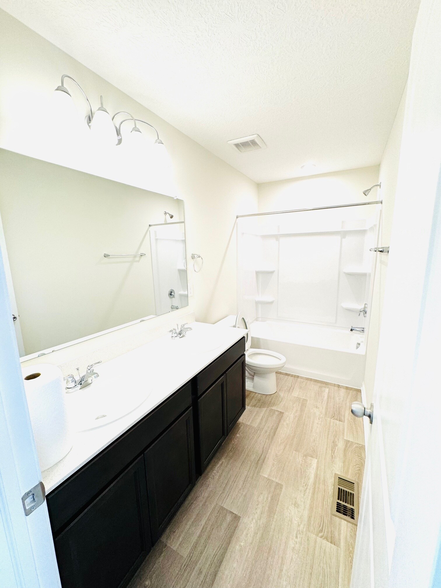 Building Photo - 514 Penwell Dr