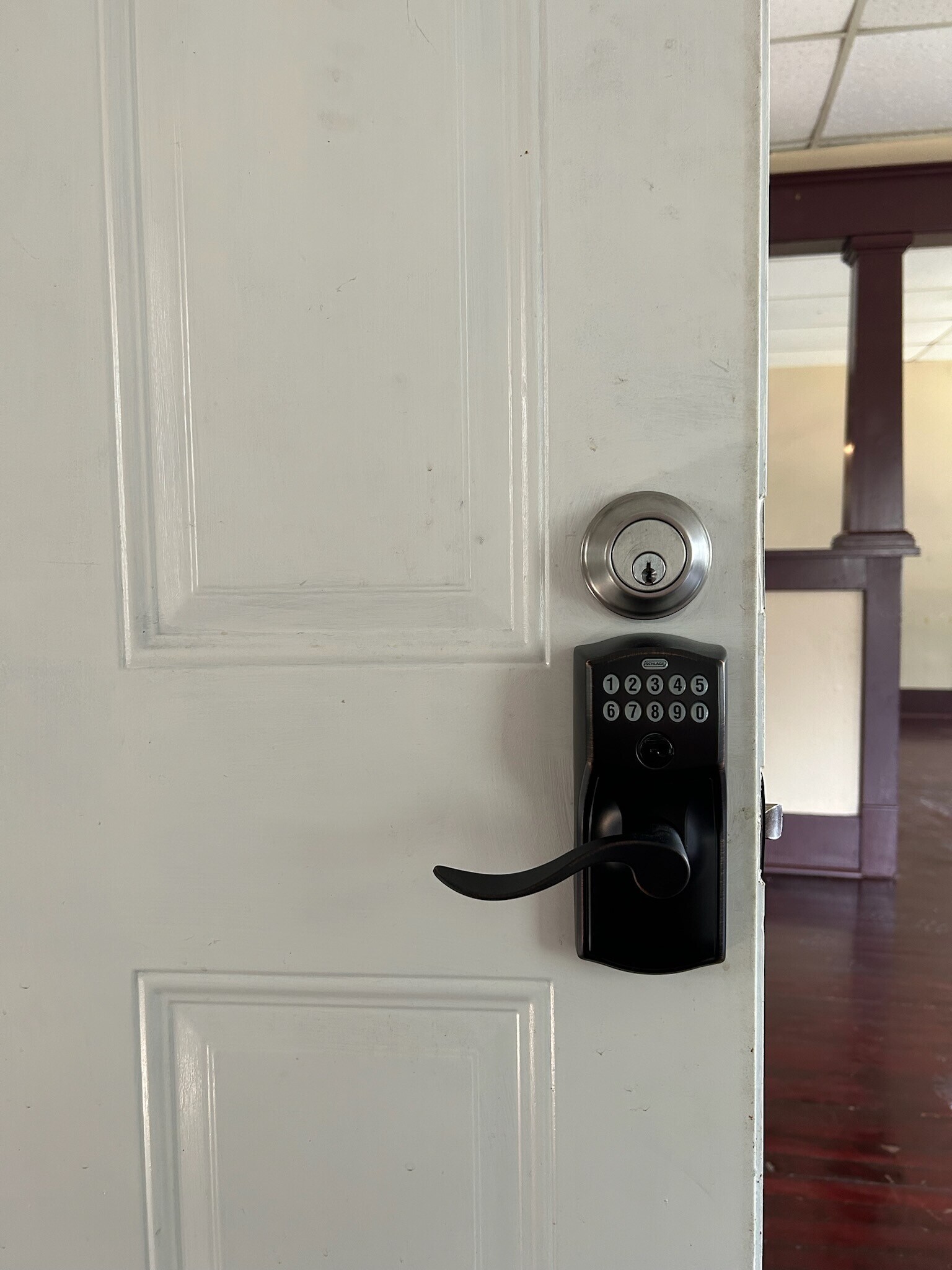 Building Photo - 313 S 3rd St