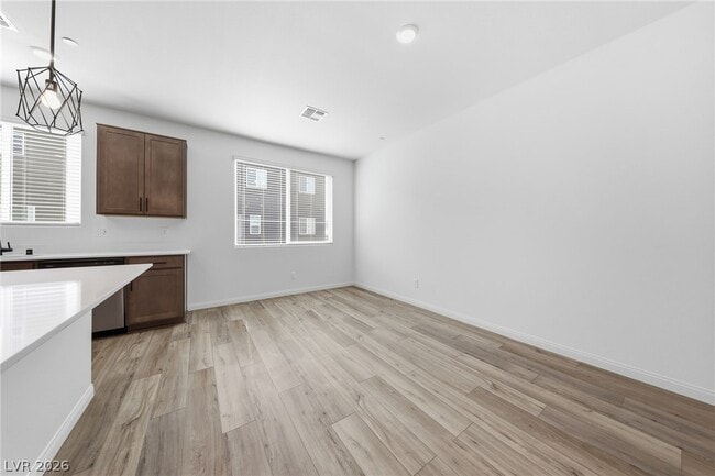 Building Photo - 9238 Soho Sky Ct